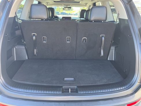 Used 2022 Kia Telluride S image 14