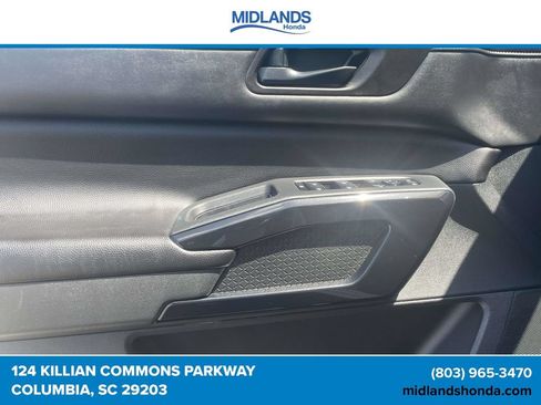 Used 2024 Nissan Pathfinder SV AWD/4WD image 16