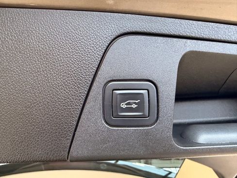 Used 2017 Buick Envision Premium image 10