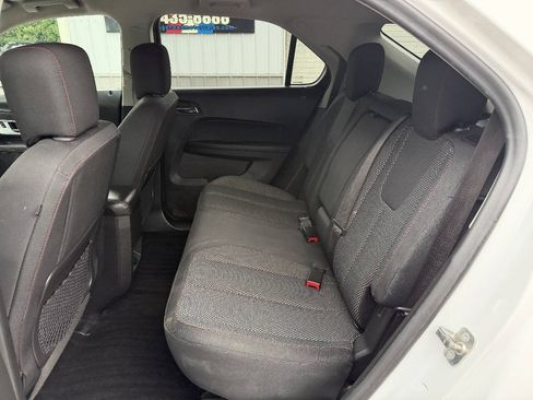 Used 2017 Chevrolet Equinox LT FWD image 9