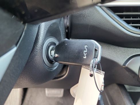 Used 2024 Kia Forte LXS image 29