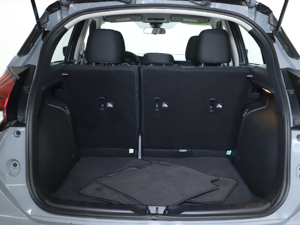 Certified 2023 Nissan Kicks SV FWD image 31
