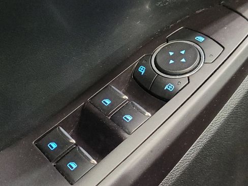 Used 2020 Ford Explorer XLT w/ Comfort Package image 27