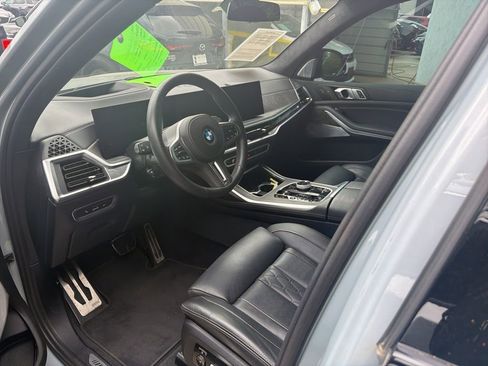 Used 2024 BMW X7 M60i w/ Executive Package image 12