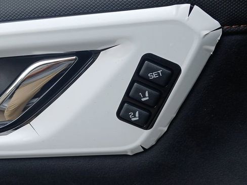 Certified 2025 Subaru Forester Touring AWD/4WD image 19