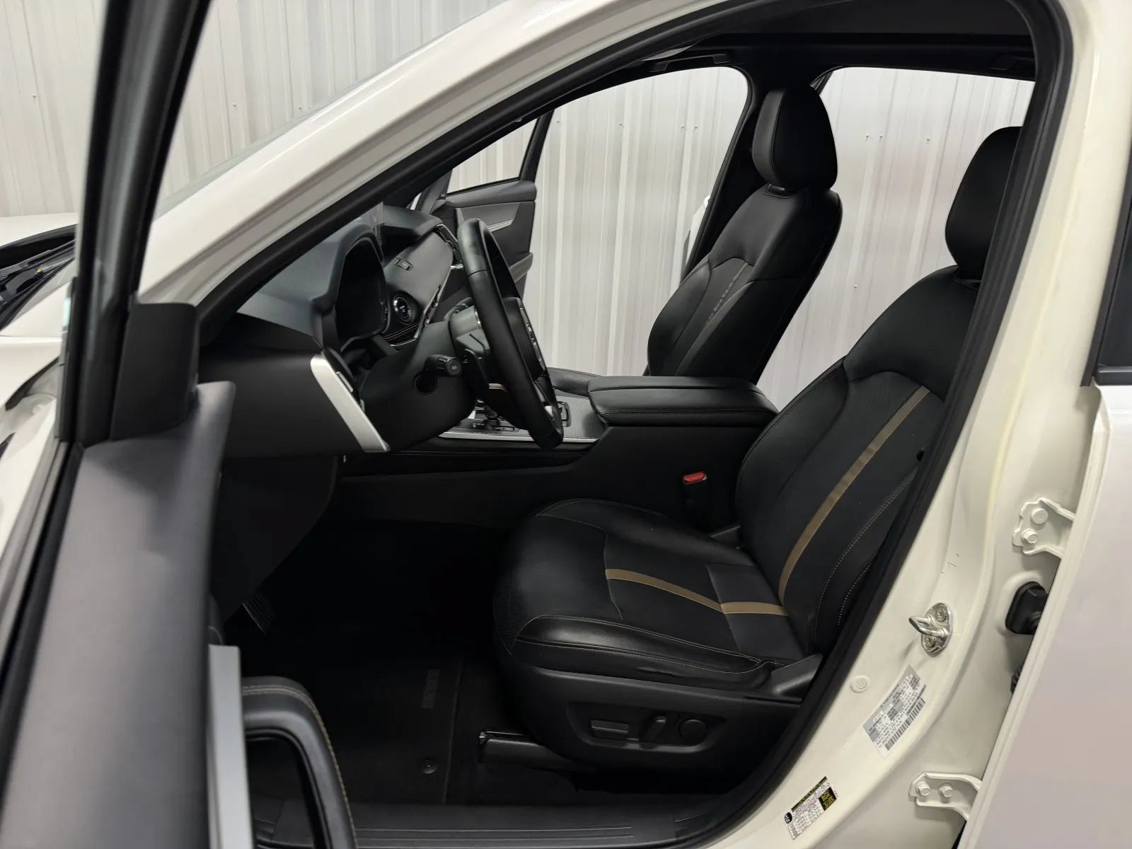 Used 2024 MAZDA CX-90 Plug-In Hybrid w/ Premium Plus AWD/4WD image 38
