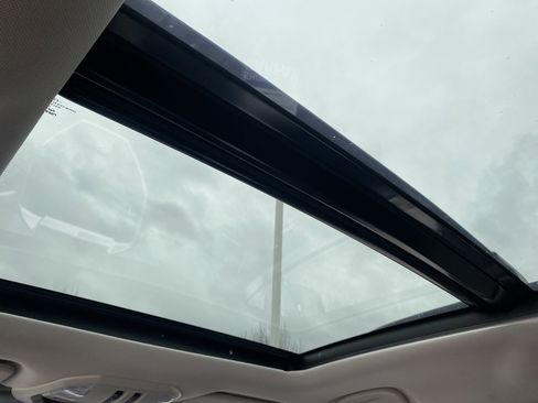 Used 2023 Subaru Ascent Touring image 37