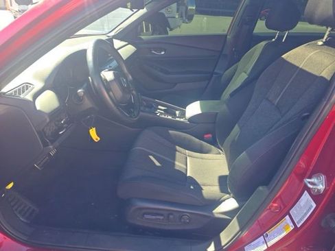 Used 2024 Honda Accord Sport image 9