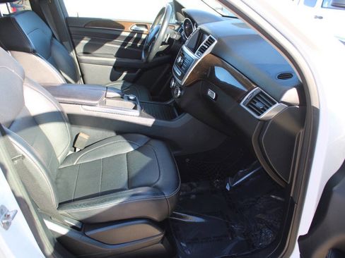 Used 2015 Mercedes-Benz ML 250 BlueTEC 4MATIC image 8