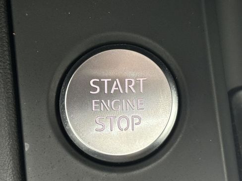 Used 2018 Audi A4 2.0T Prestige image 33