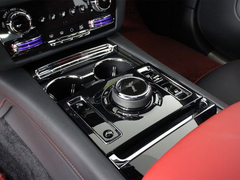 New 2025 Rolls-Royce Spectre w/ Spectre Launch Package image 10