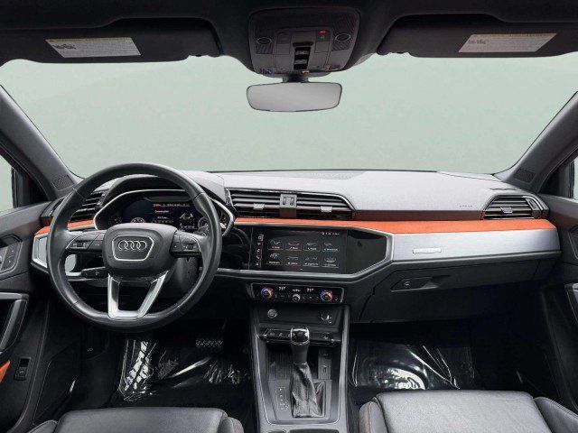 Used 2019 Audi Q3 2.0T Premium Plus w/ Premium Plus Package AWD/4WD image 9