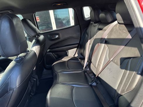 Used 2021 Jeep Compass Latitude image 31