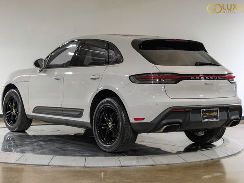 Used 2023 Porsche Macan Turbo image 10