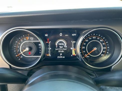 Used 2023 Jeep Gladiator Willys image 20