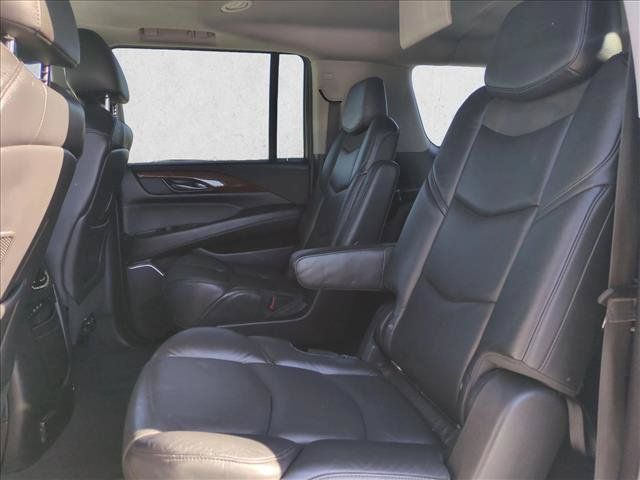Used 2019 Cadillac Escalade ESV Luxury RWD image 21