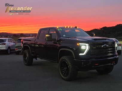 New 2025 Chevrolet Silverado 2500 LT w/ Trail Boss Package