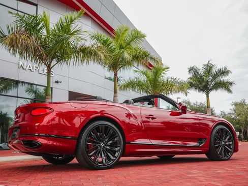 Used 2022 Bentley Continental GT Speed image 27
