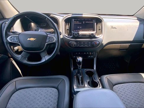 Used 2022 Chevrolet Colorado Z71 RWD image 15