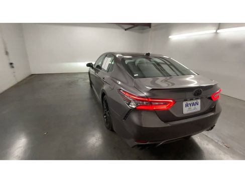 Used 2023 Toyota Camry XSE image 7