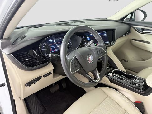 Used 2022 Buick Envision Avenir w/ Technology Package II FWD image 9
