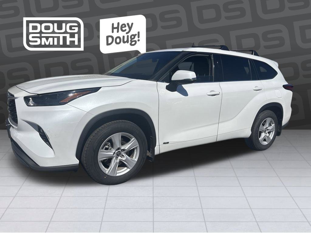 Used 2022 Toyota Highlander LE AWD/4WD image 1