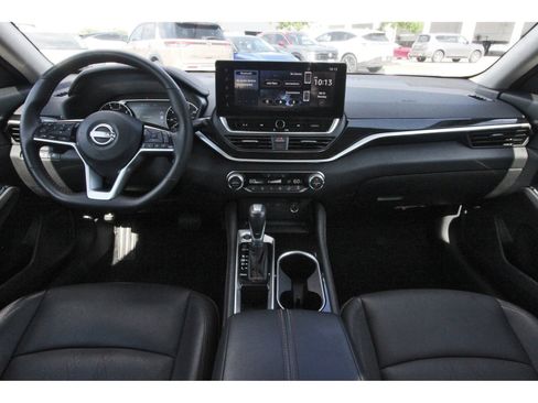 Certified 2025 Nissan Altima 2.5 SR w/ SR Premium Package FWD image 13