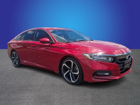 Used 2019 Honda Accord Sport image 2