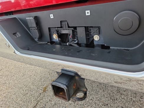 Used 2021 Chevrolet Silverado 2500 LTZ w/ LTZ Premium Package image 11