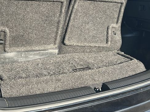 Used 2022 Volkswagen Tiguan SE R-Line image 27