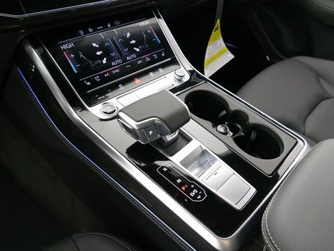 New 2026 Audi Q8 Premium Plus image 21