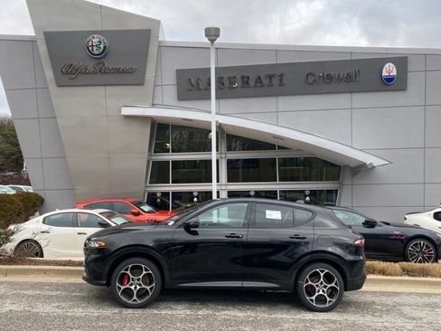 New 2024 Alfa Romeo Tonale Ti AWD/4WD image 8