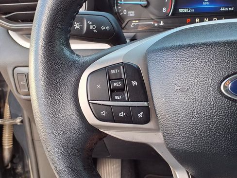 Used 2023 Ford Explorer XLT image 22