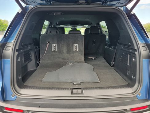 Certified 2024 Chevrolet Traverse LT w/ Trailering Package FWD image 7