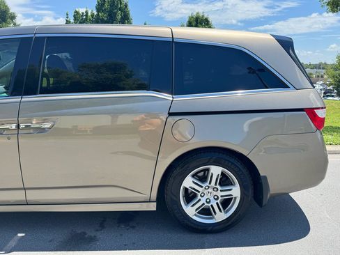 Used 2012 Honda Odyssey Touring image 11