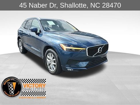 Used 2021 Volvo XC60 T5 Momentum w/ Climate Package image 1