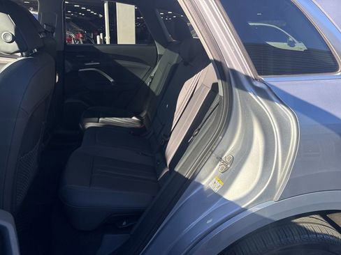 Used 2025 Audi Q5 Premium Plus w/ Premium Plus image 14