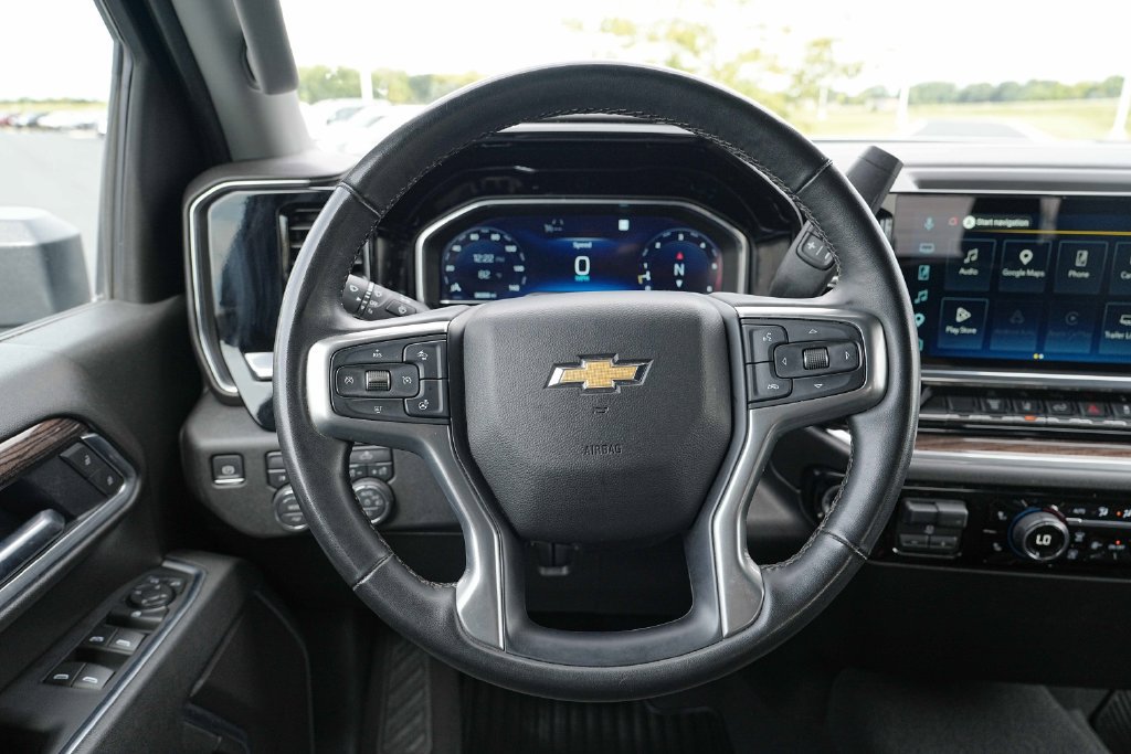 Used 2025 Chevrolet Silverado 2500 LT w/ Convenience Package AWD/4WD image 33