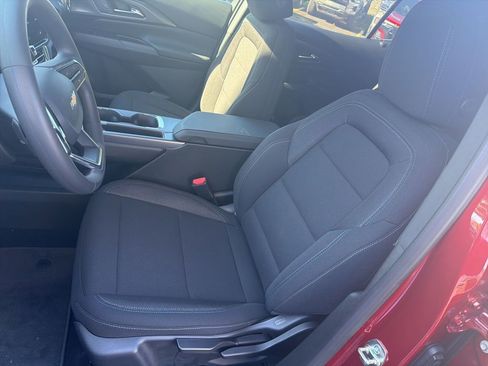 New 2026 Chevrolet Equinox EV LT image 12