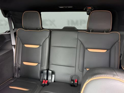 Used 2023 GMC Yukon AT4 AWD/4WD image 14