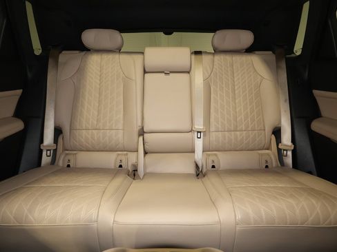 Certified 2026 Cadillac Lyriq Signature Luxury w/ Nappa Leather Package AWD/4WD image 30