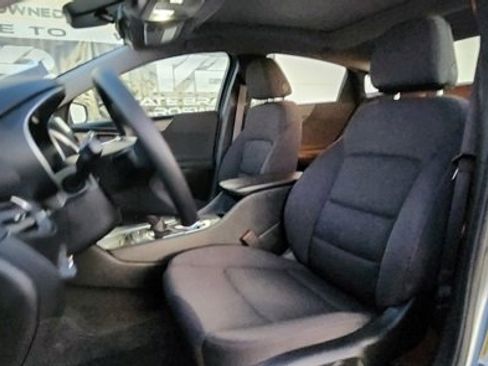 Used 2024 Chevrolet Malibu LT image 11