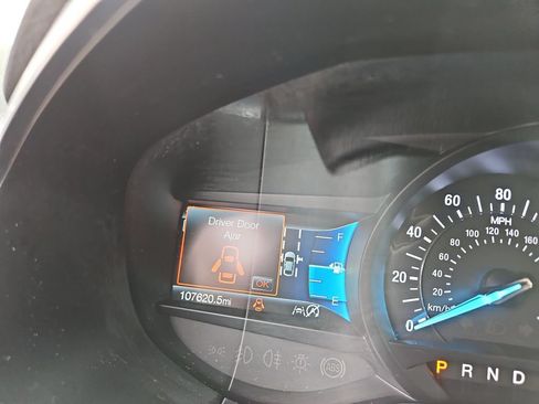 Used 2019 Ford Edge Titanium AWD/4WD image 16