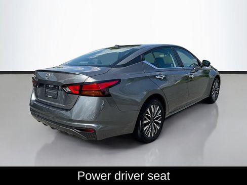 Certified 2025 Nissan Altima 2.5 SV FWD image 7