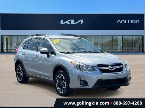 Used 2017 Subaru Crosstrek 2.0i Premium AWD/4WD image 1