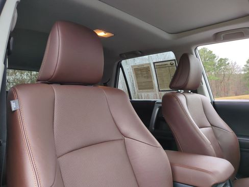 Used 2023 Toyota 4Runner Limited image 33