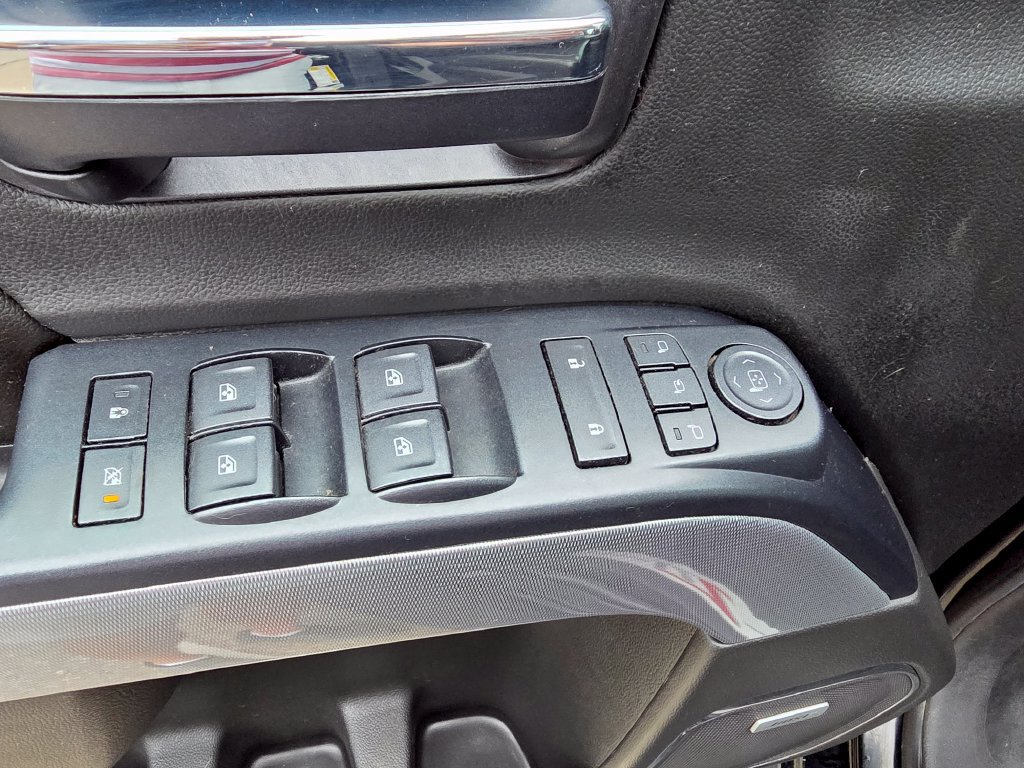 Used 2017 Chevrolet Silverado 1500 LTZ Z71 w/ LTZ Plus Package AWD/4WD image 18