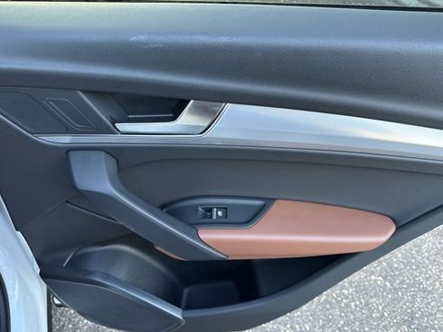 Used 2025 Audi Q5 2.0T Premium w/ Convenience Plus Package image 31