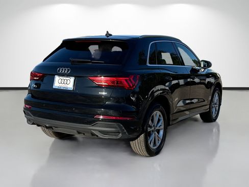 Certified 2025 Audi Q3 2.0T Premium image 3