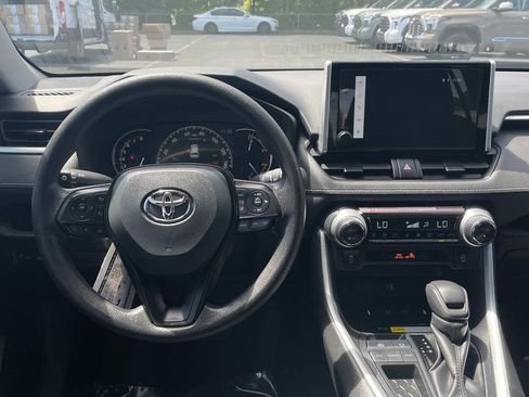Used 2025 Toyota RAV4 XLE w/ Convenience Package FWD image 18
